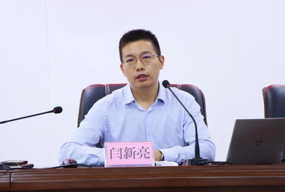 市公交公司舉辦“發(fā)展公共交通是現(xiàn)代城市發(fā)展的方向”專(zhuān)題講座